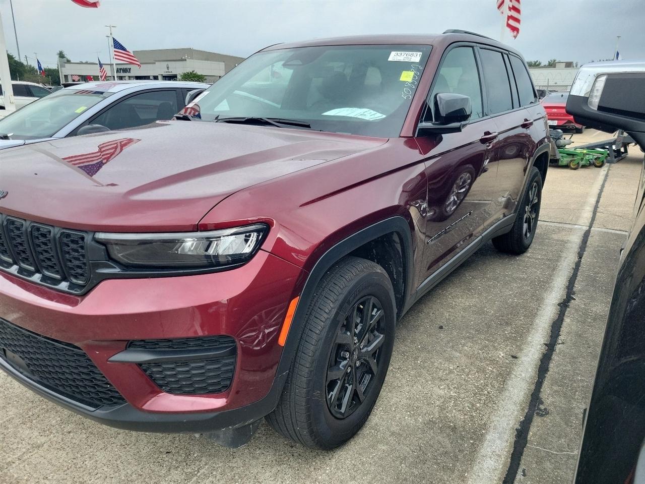 Jeep Grand Cherokee Laredo E 2WD 2025