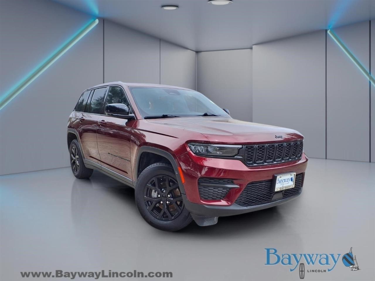 Jeep Grand Cherokee Laredo E 2WD 2025