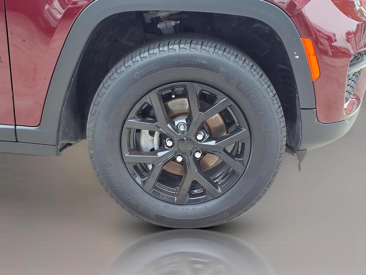 Jeep Grand Cherokee Laredo E 2WD 2025