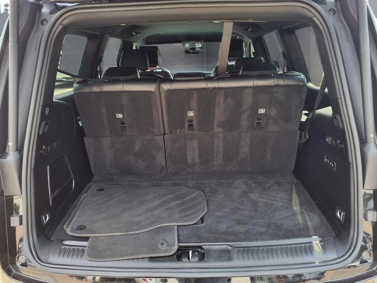 Jeep Wagoneer Series III 4WD 2024