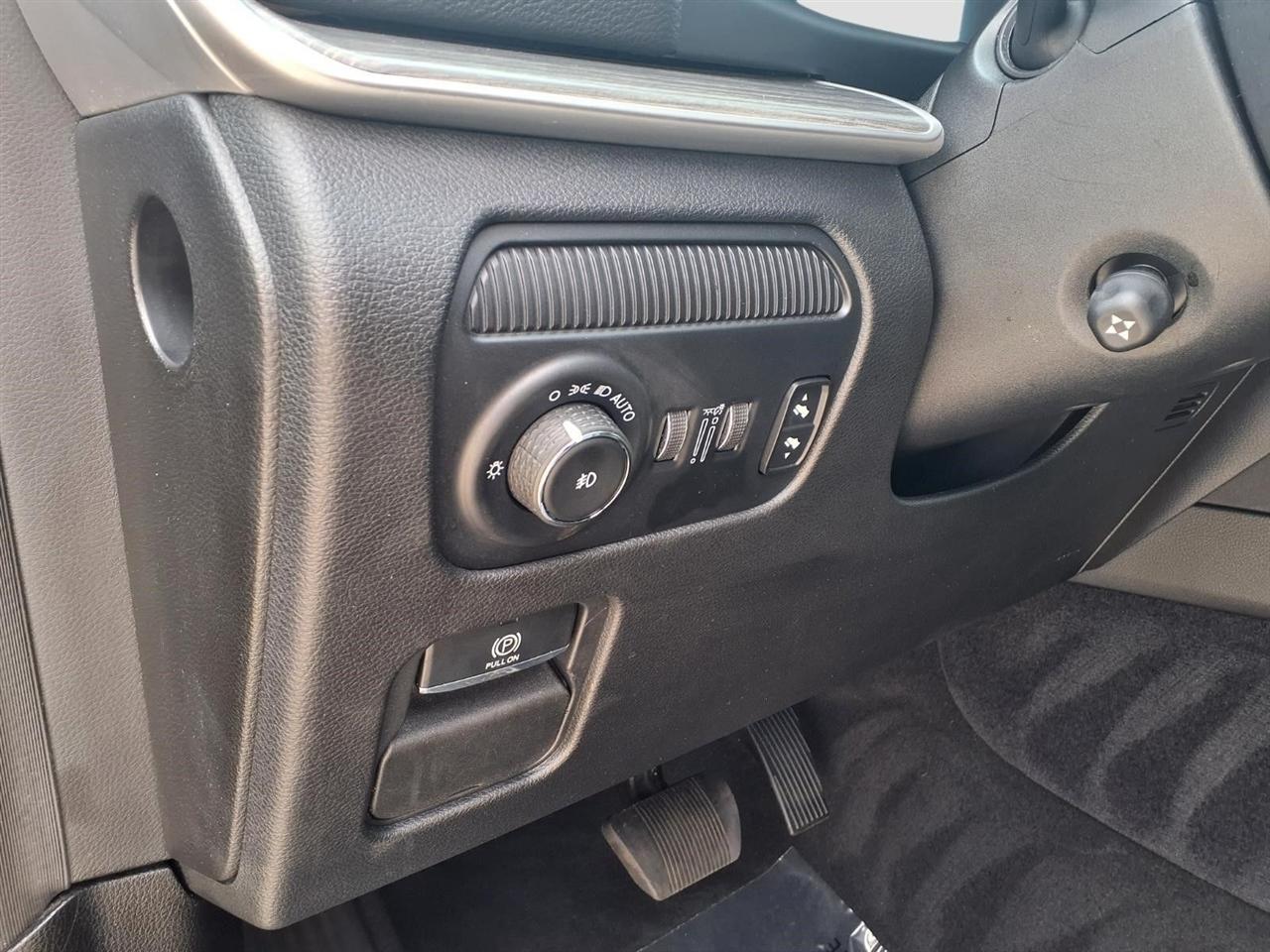 Jeep Wagoneer Series III 4WD 2024