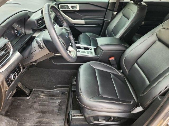 Ford Explorer XLT 2024