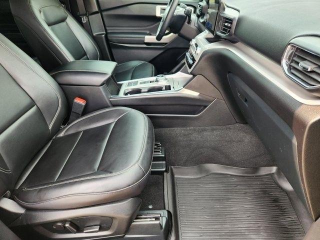 Ford Explorer XLT 2024
