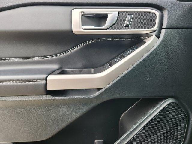 Ford Explorer XLT 2024