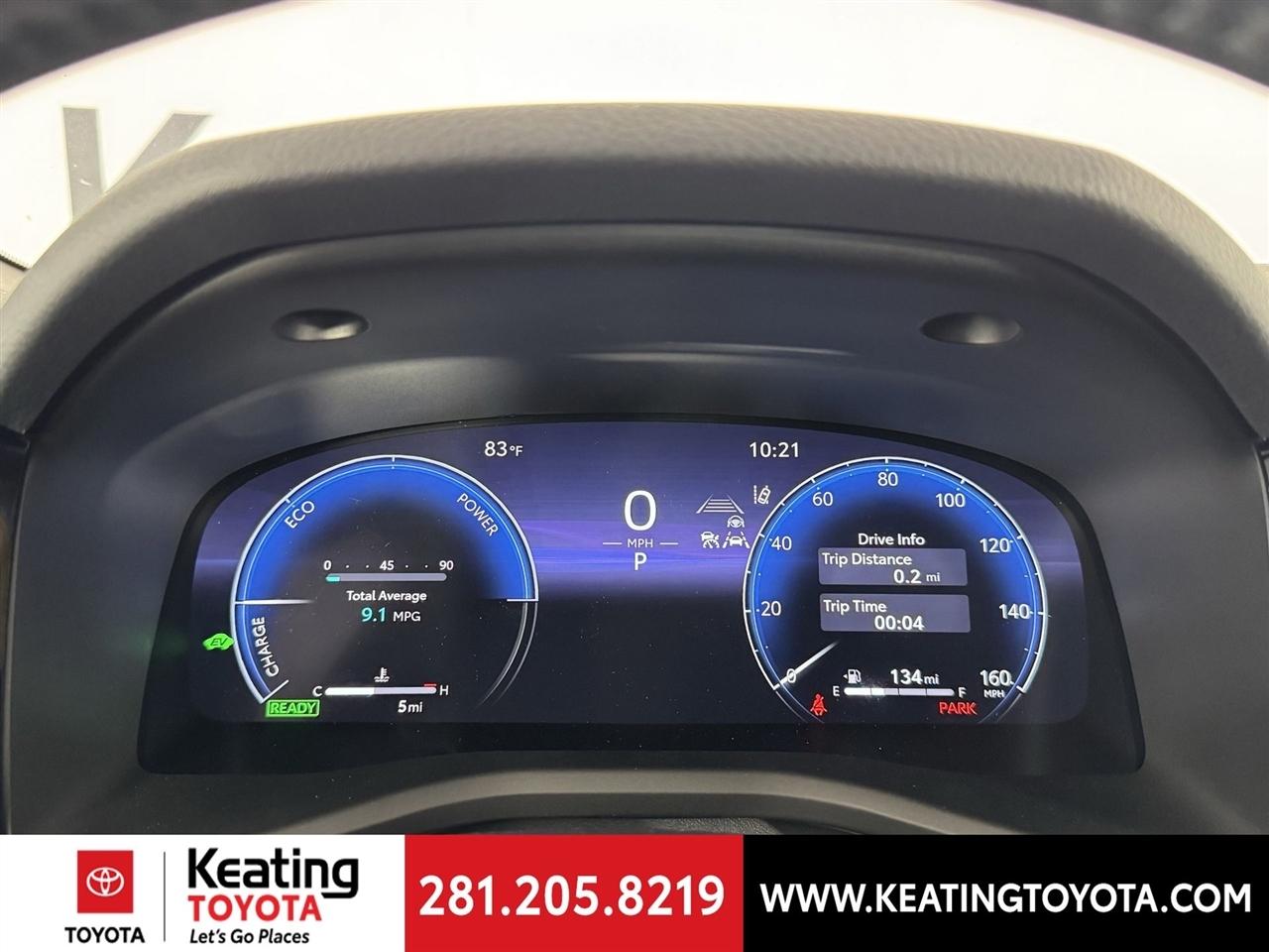 Toyota Camry Hybrid XLE 2026