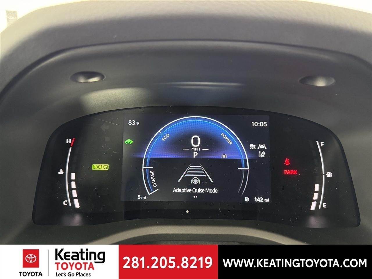 Toyota Camry Hybrid XLE 2026