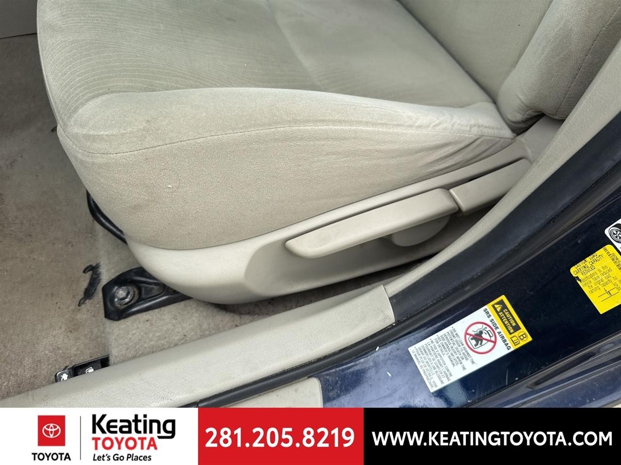 Toyota Corolla LE 4-Speed AT 2013