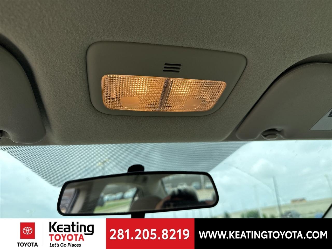 Toyota Corolla LE 4-Speed AT 2013