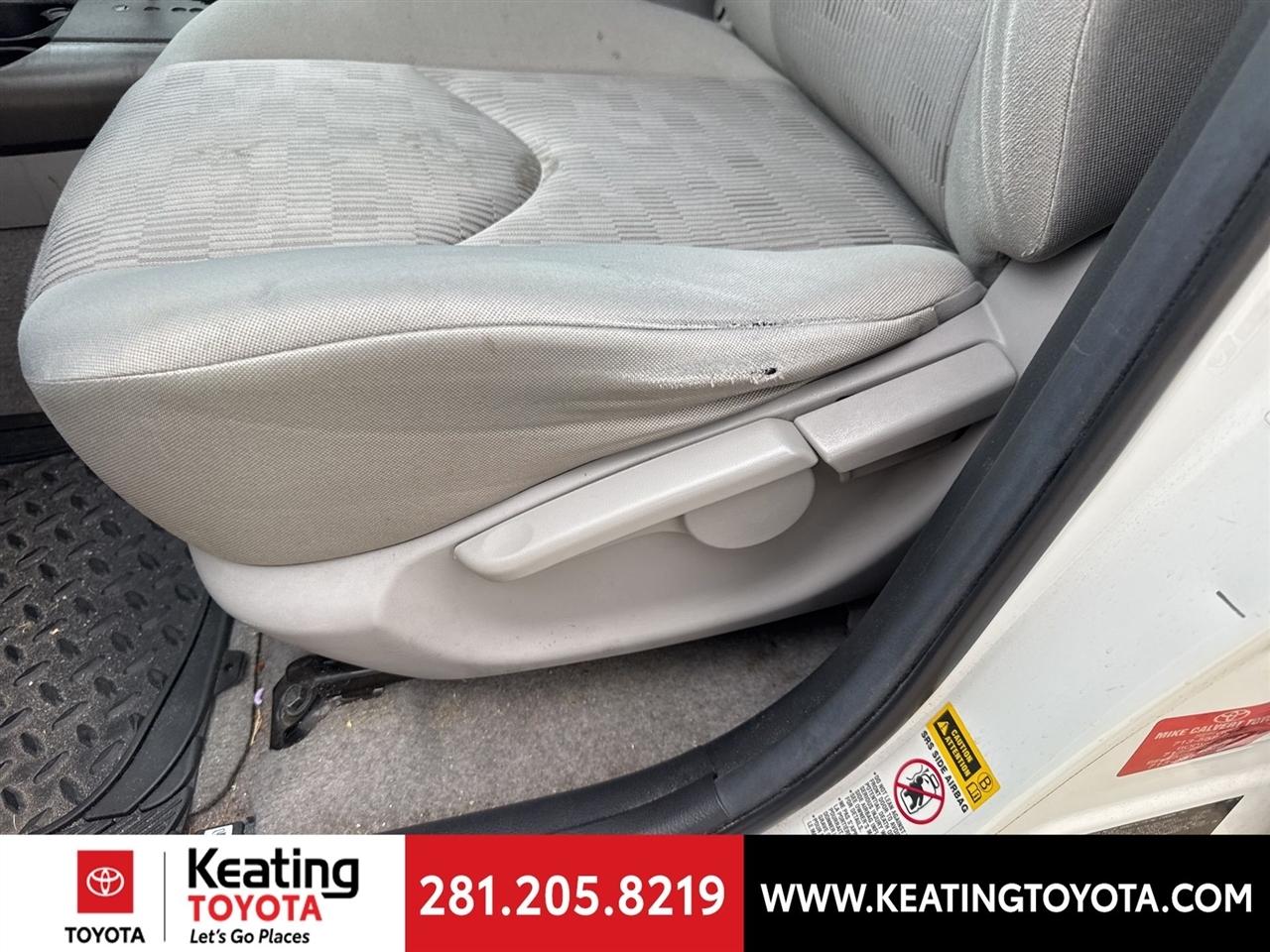 Toyota RAV4 Base I4 2WD 2012