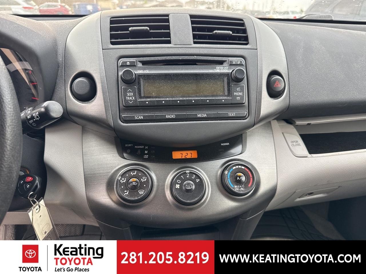 Toyota RAV4 Base I4 2WD 2012