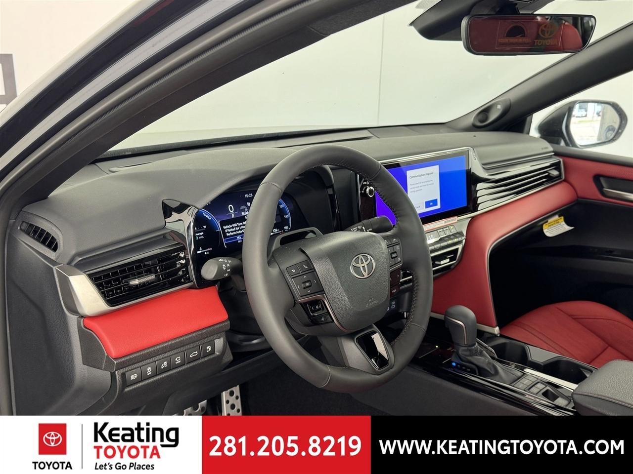 Toyota Camry Hybrid XLE 2026