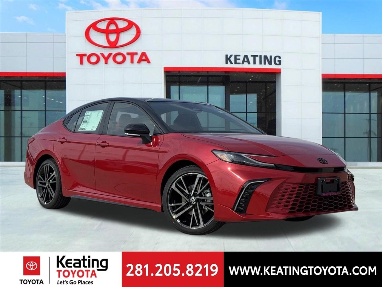 Toyota Camry Hybrid XLE 2026