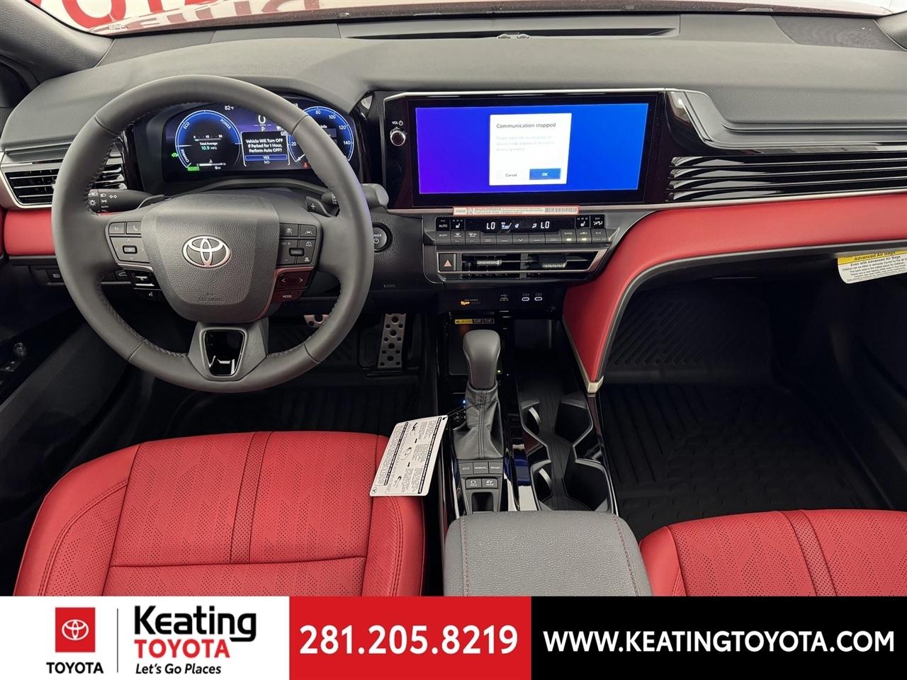 Toyota Camry Hybrid XLE 2026