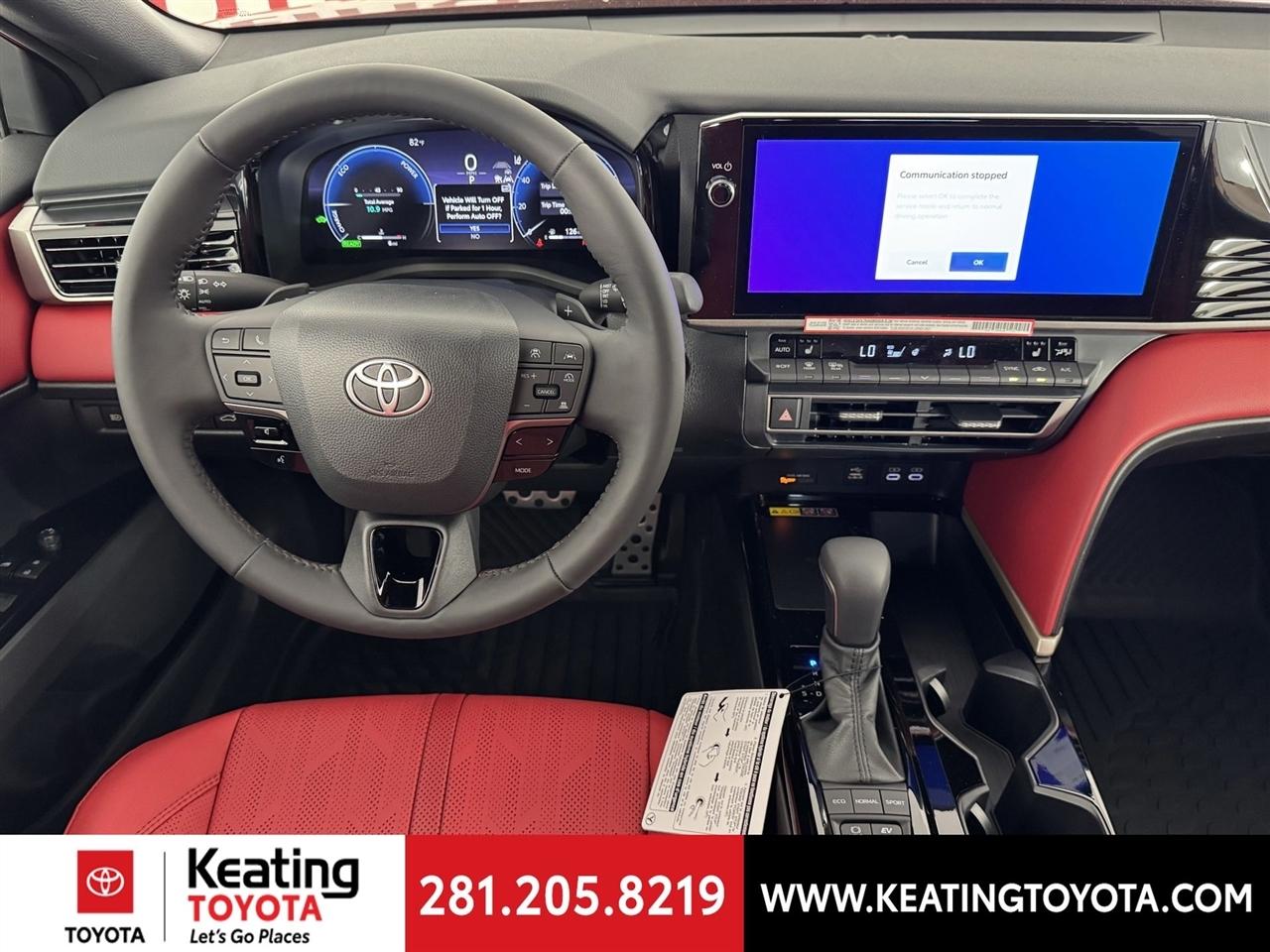 Toyota Camry Hybrid XLE 2026