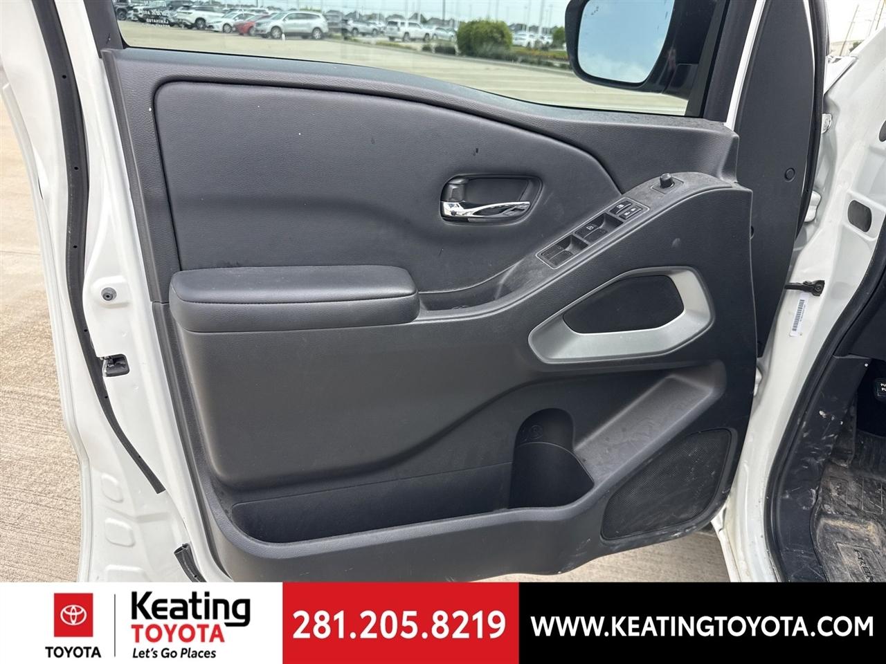 Nissan Frontier SV Crew Cab 2WD 2025