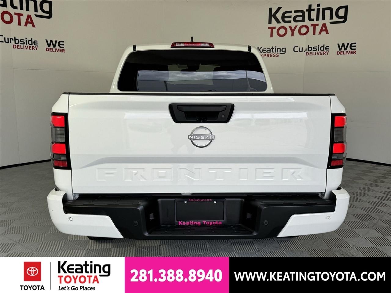 Nissan Frontier SV Crew Cab 2WD 2025