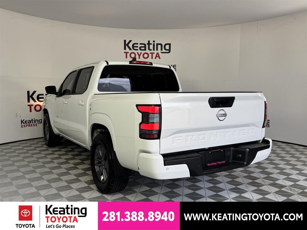 Nissan Frontier SV Crew Cab 2WD 2025