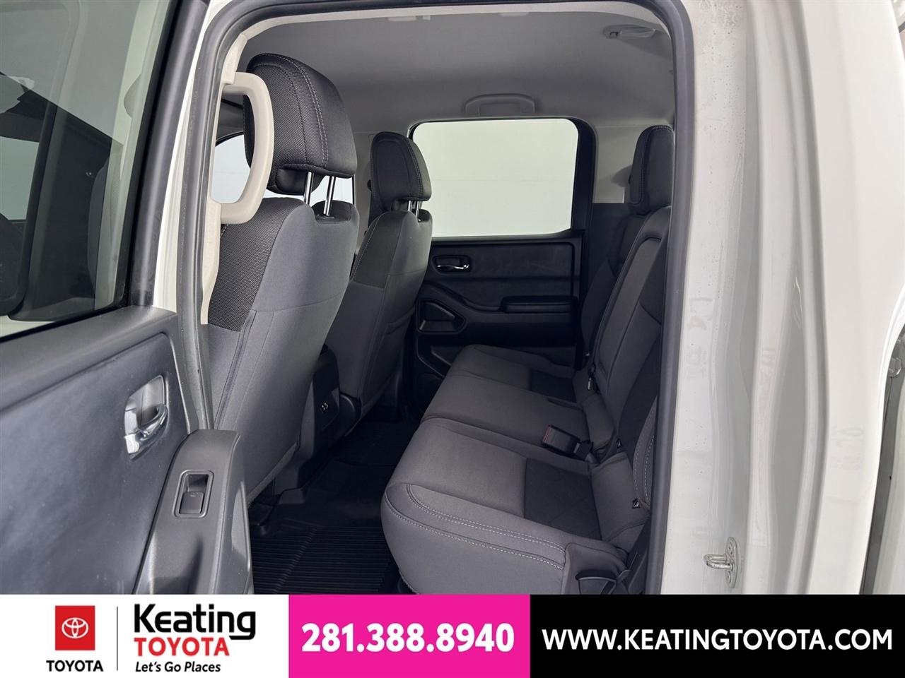Nissan Frontier SV Crew Cab 2WD 2025