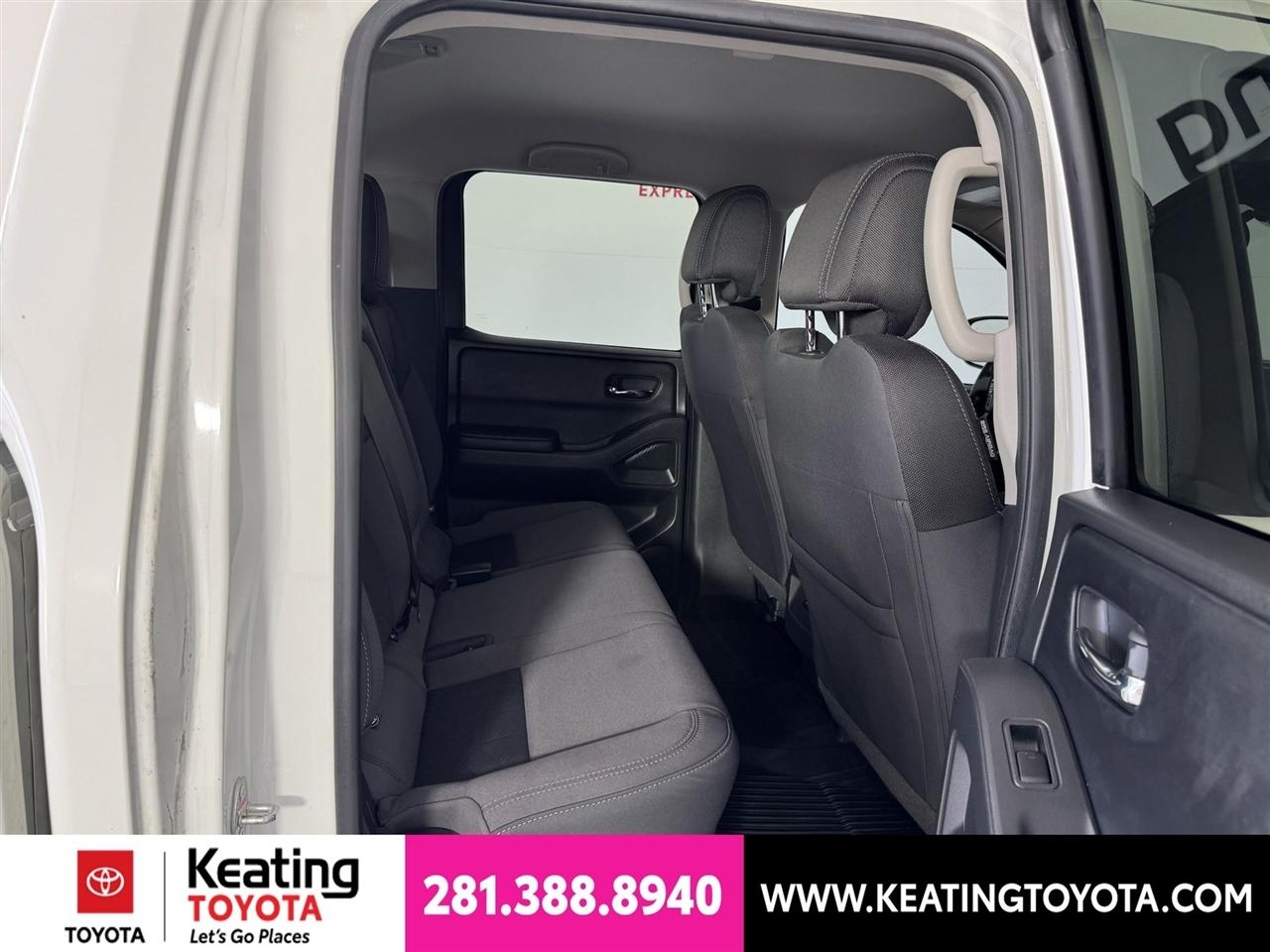 Nissan Frontier SV Crew Cab 2WD 2025