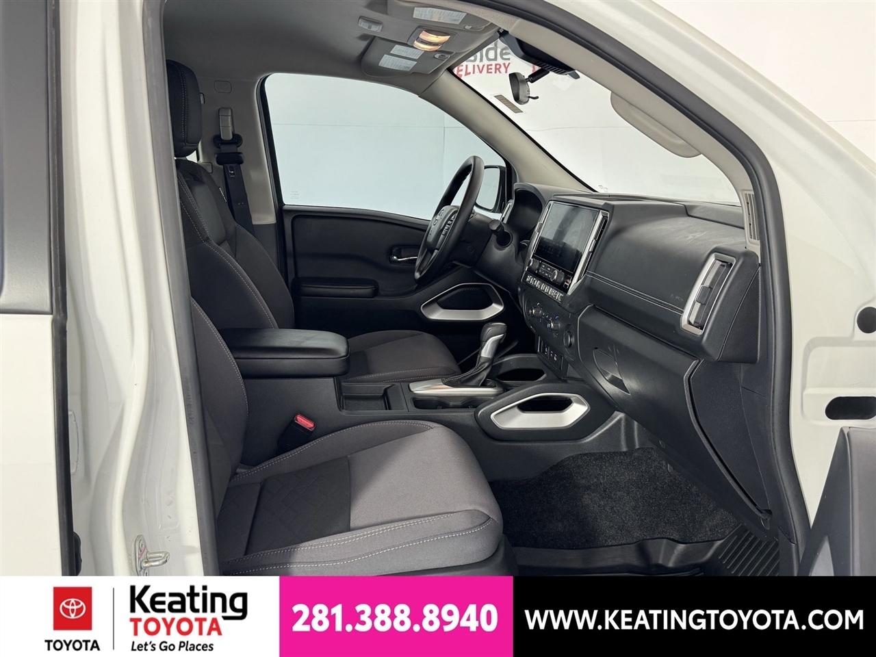 Nissan Frontier SV Crew Cab 2WD 2025