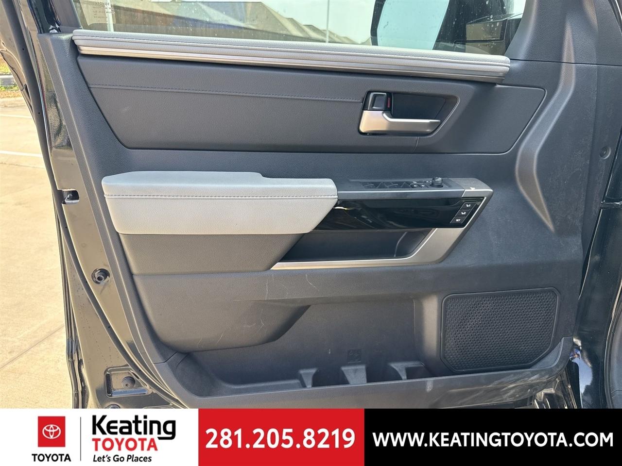 Toyota Tundra Limited CrewMax 4WD 2026