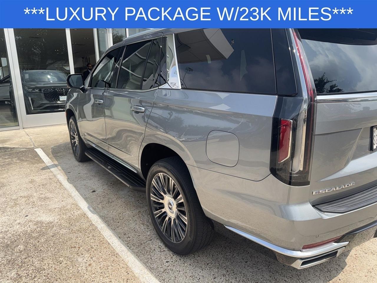Cadillac Escalade Luxury 2WD 2023