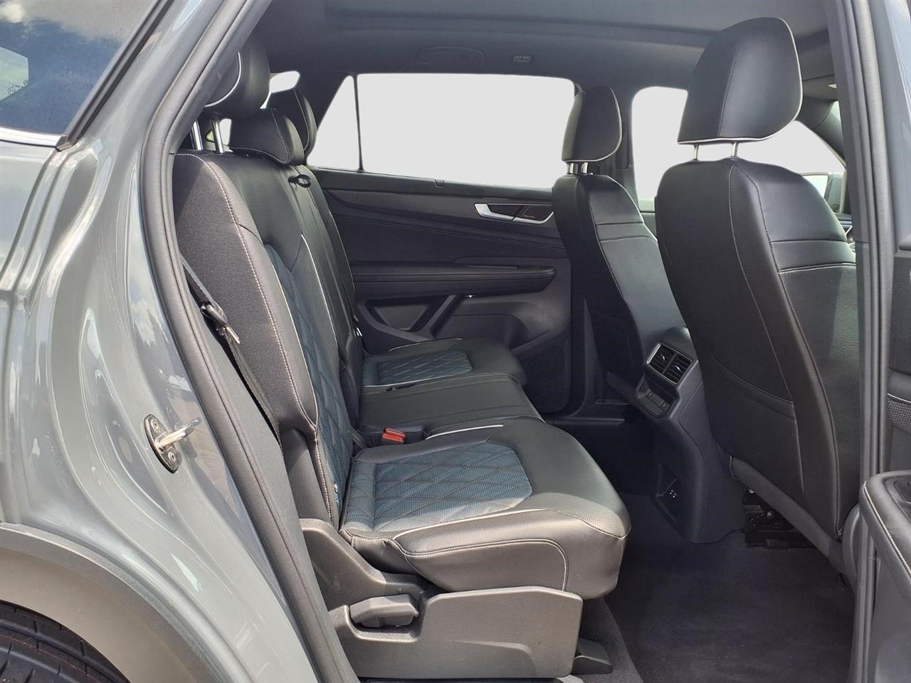 Volkswagen Atlas Cross Sport SEL Premium R-Line 4MOTION 2024