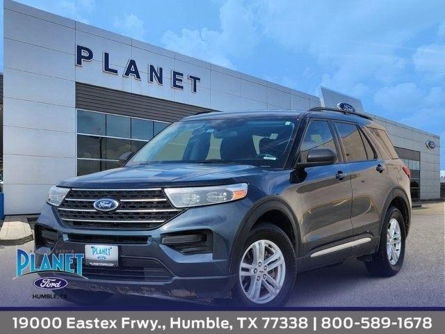 Ford Explorer XLT 2022