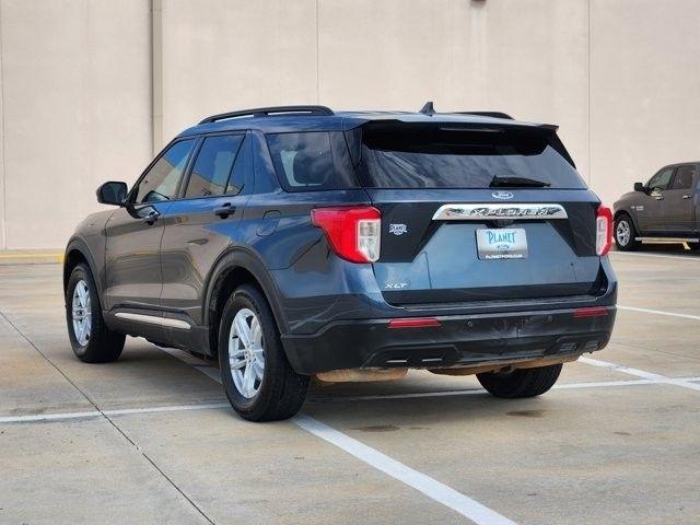 Ford Explorer XLT 2022