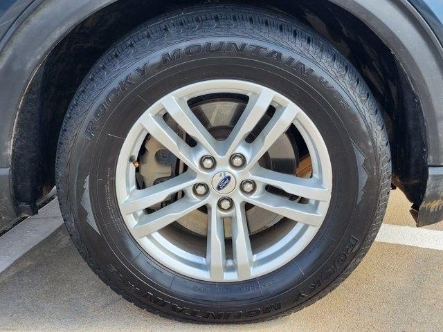 Ford Explorer XLT 2022