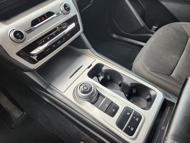 Ford Explorer XLT 2022