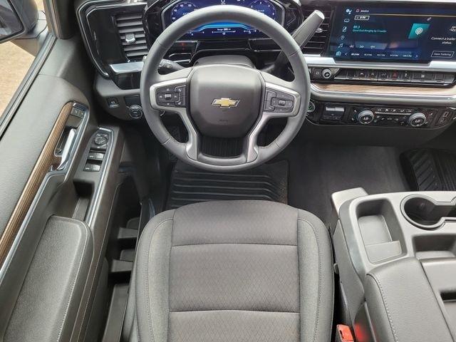 Chevrolet Silverado 1500 LT Crew Cab 2WD 2023