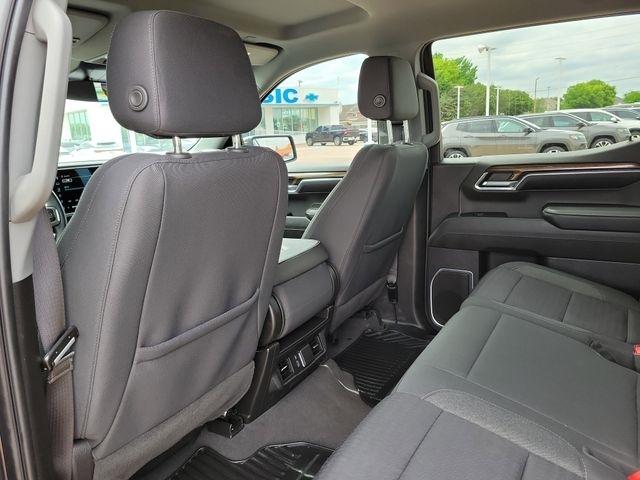Chevrolet Silverado 1500 LT Crew Cab 2WD 2023
