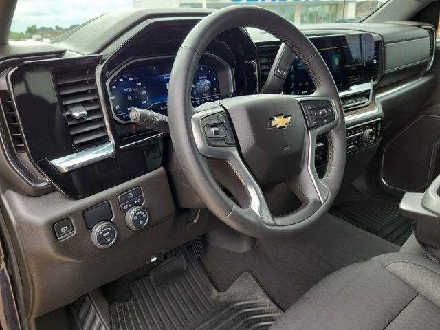 Chevrolet Silverado 1500 LT Crew Cab 2WD 2023