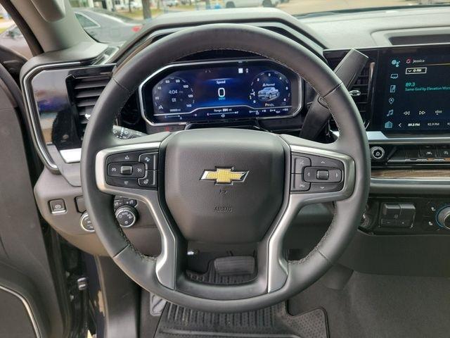 Chevrolet Silverado 1500 LT Crew Cab 2WD 2023