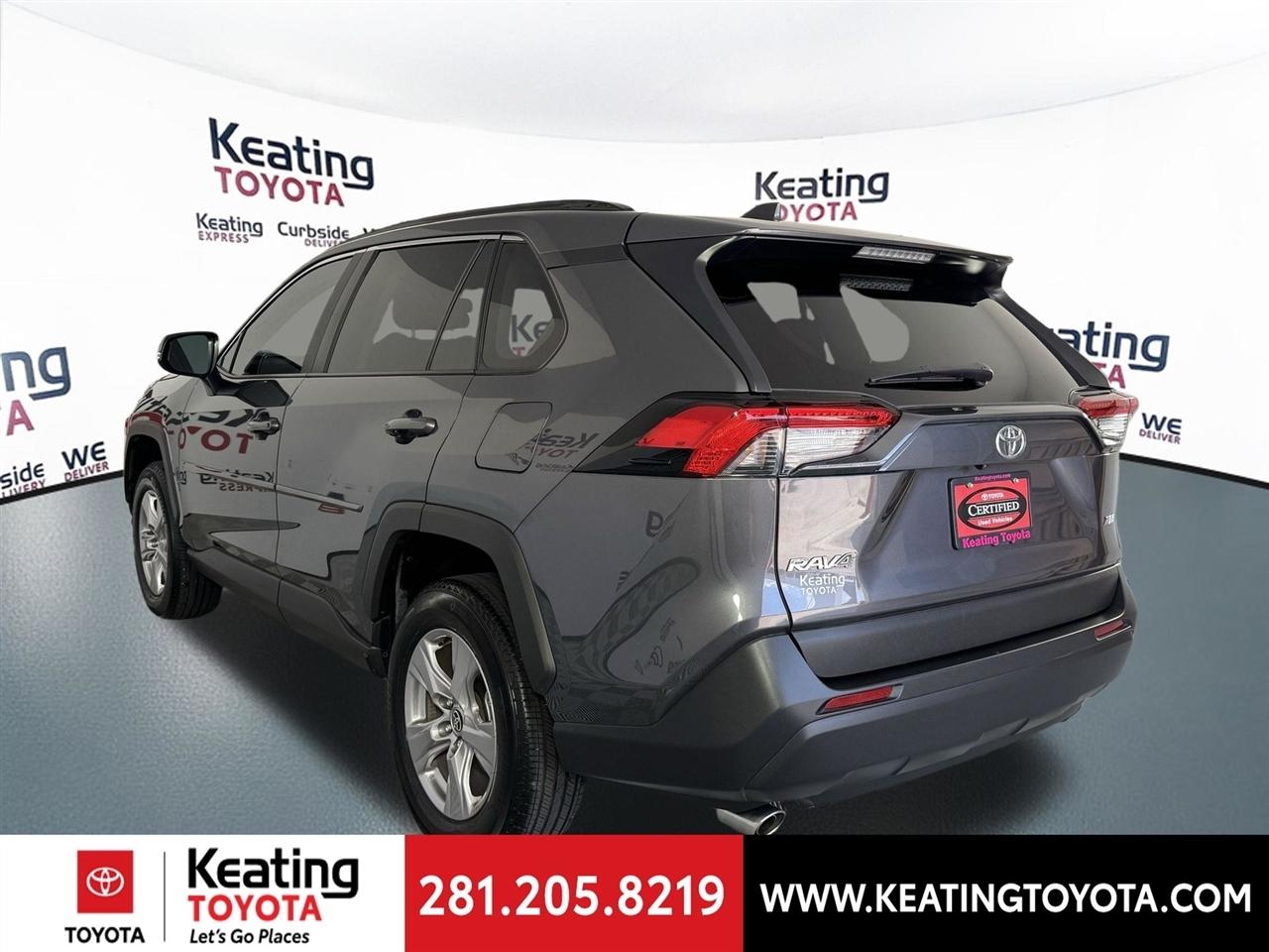 Toyota RAV4 XLE 2025
