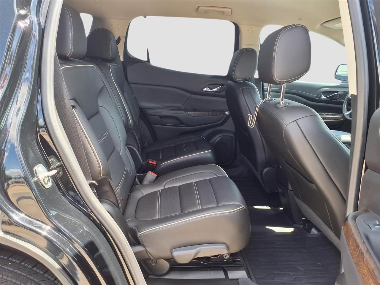 GMC Acadia Denali 2021
