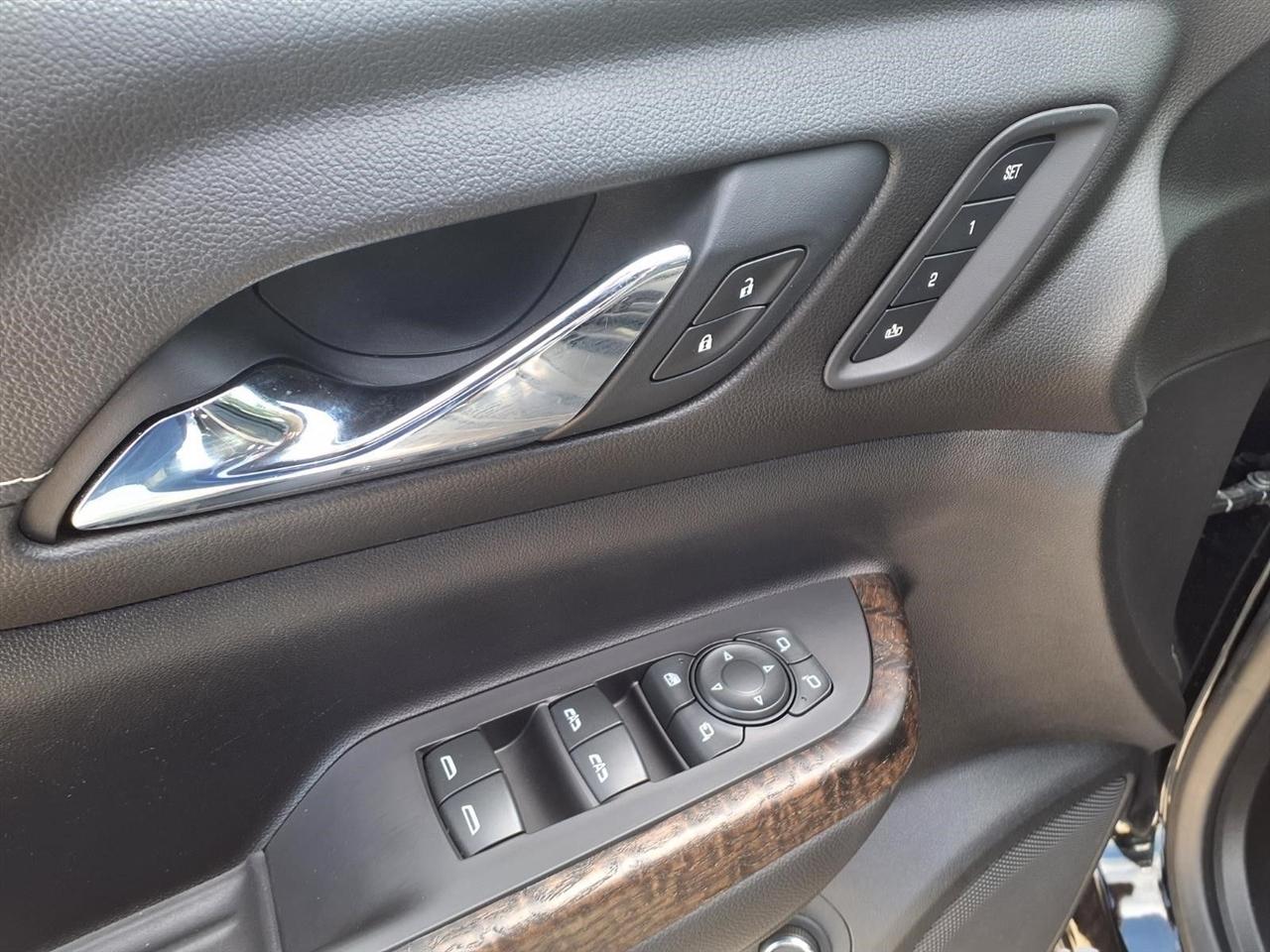 GMC Acadia Denali 2021