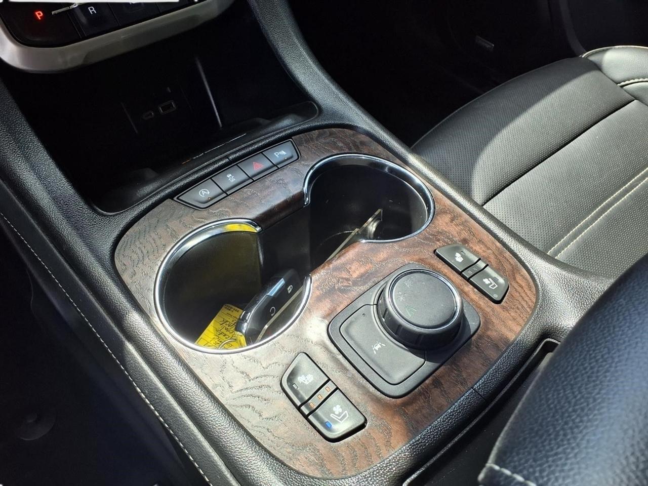 GMC Acadia Denali 2021