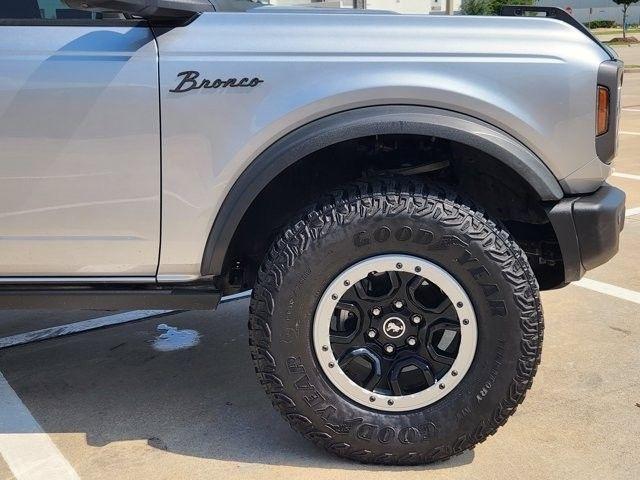 Ford Bronco Outer Banks 4-Door w/Advanced 2023