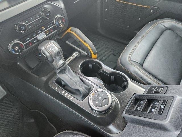 Ford Bronco Outer Banks 4-Door w/Advanced 2023