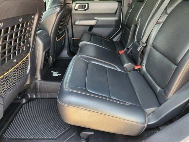 Ford Bronco Outer Banks 4-Door w/Advanced 2023