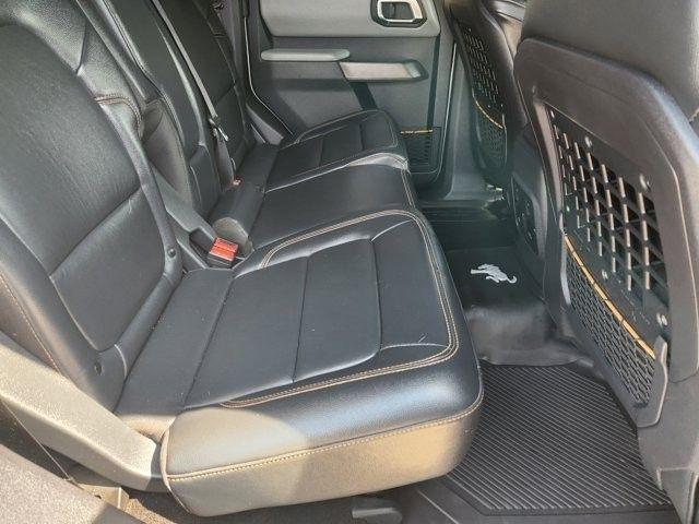 Ford Bronco Outer Banks 4-Door w/Advanced 2023