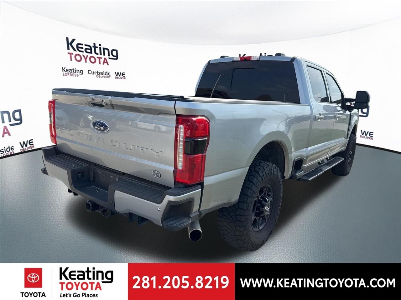 Ford F-250 SD XLT Crew Cab 4WD 2023