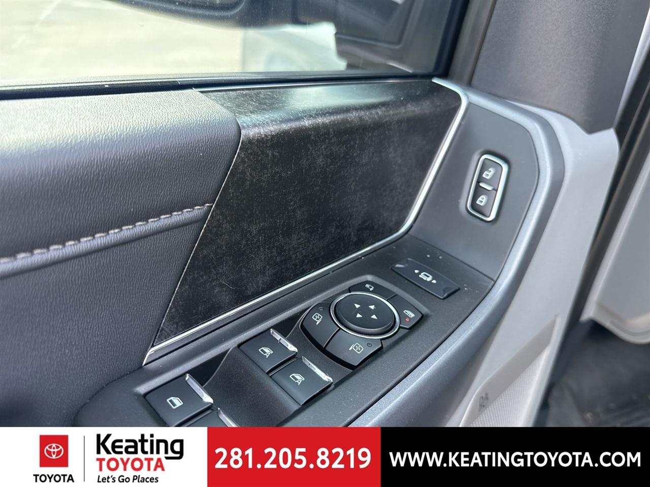 Ford F-250 SD XLT Crew Cab 4WD 2023