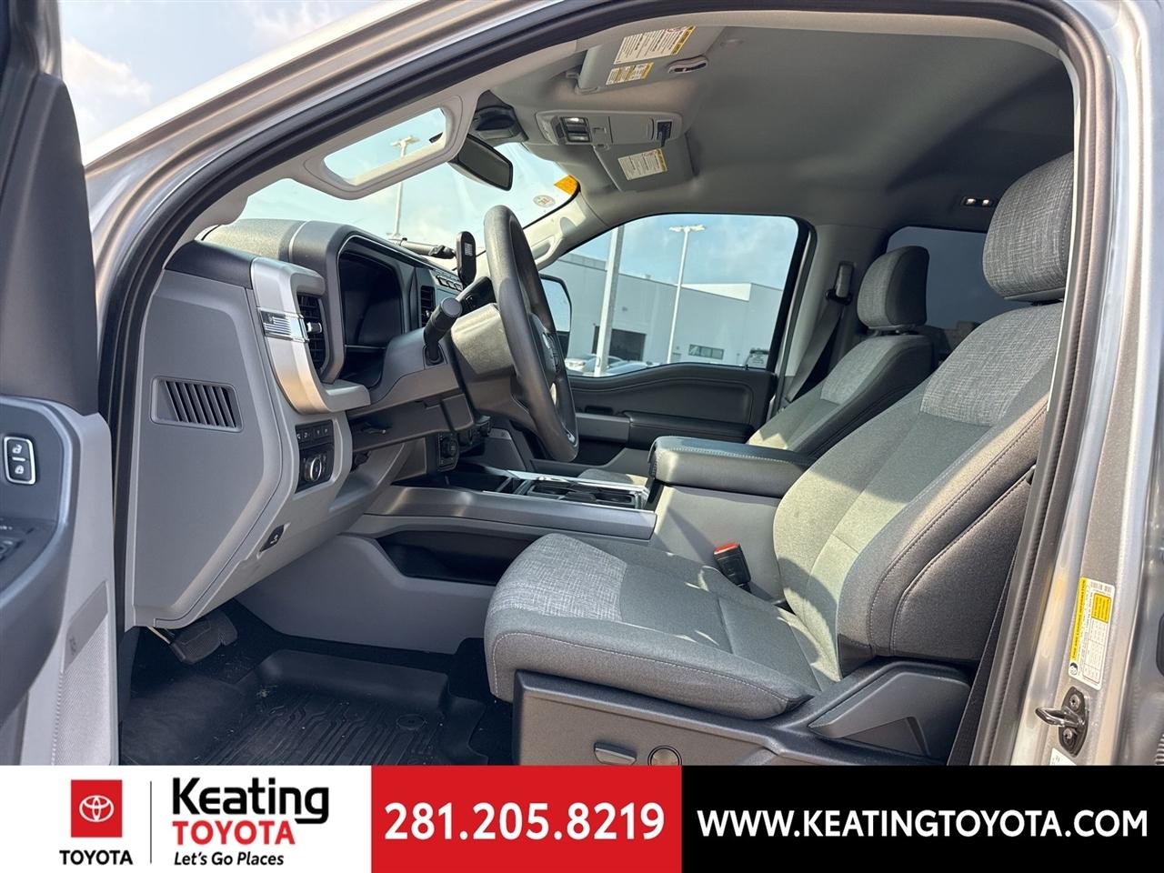 Ford F-250 SD XLT Crew Cab 4WD 2023