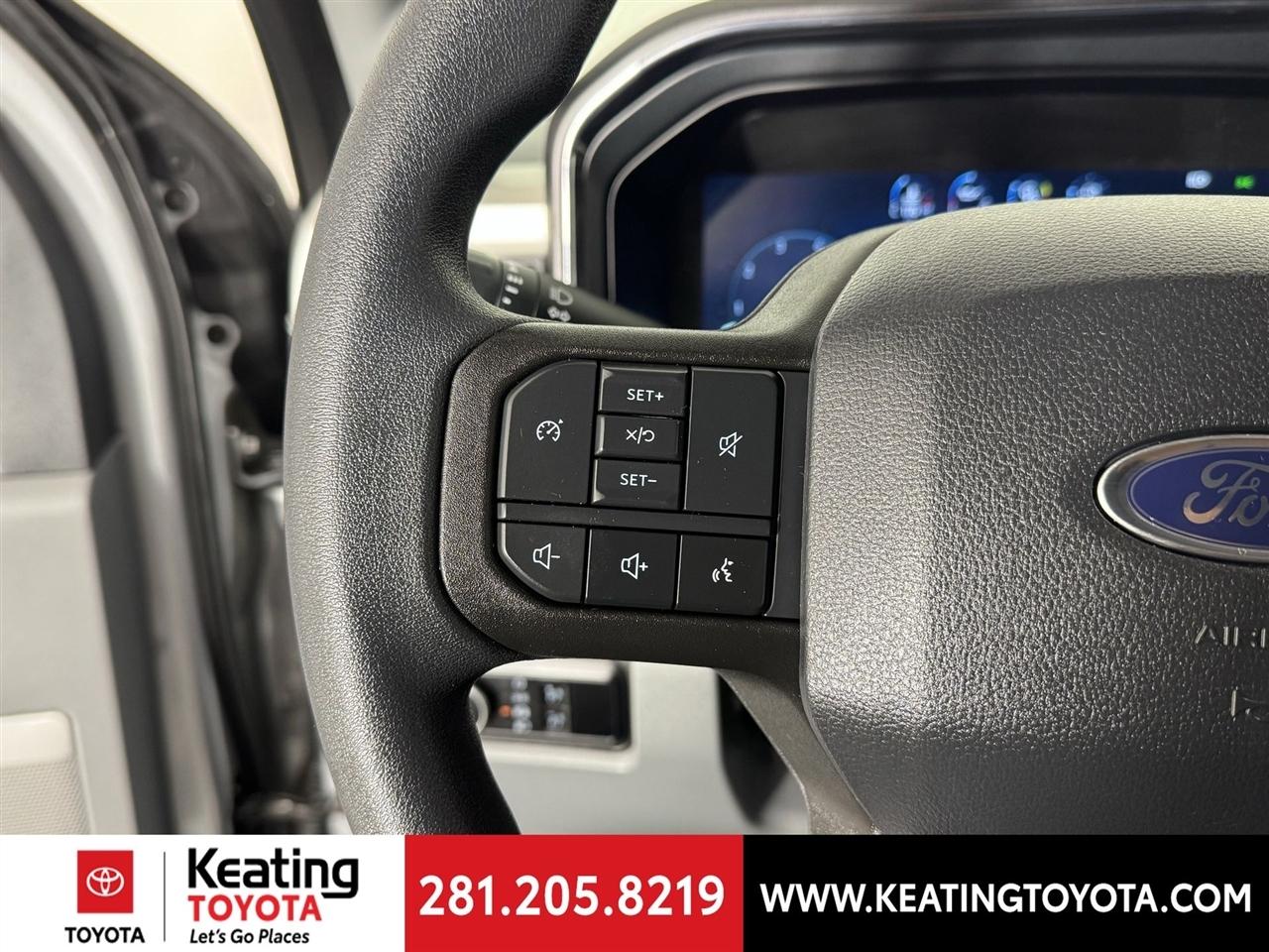 Ford F-250 SD XLT Crew Cab 4WD 2023