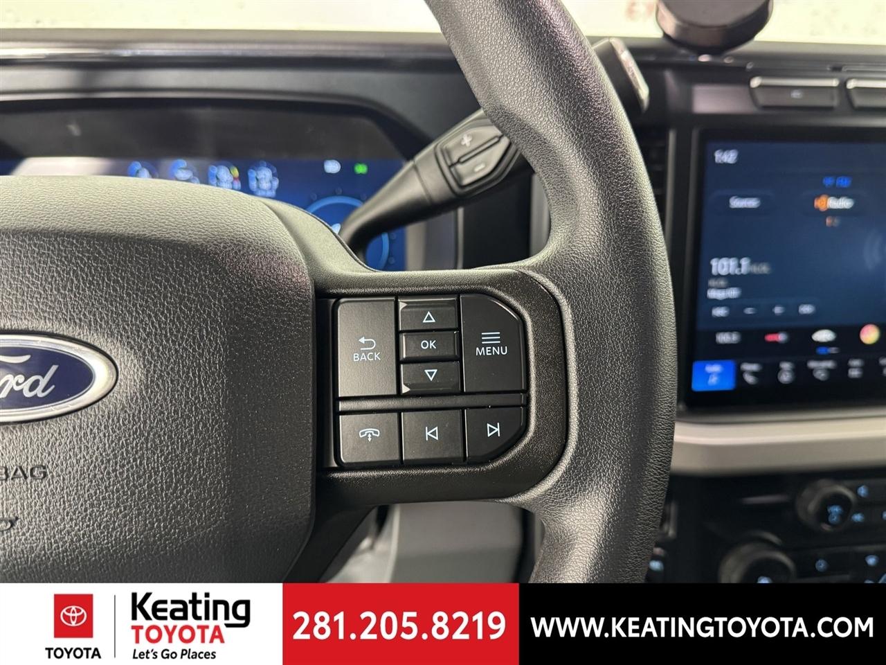 Ford F-250 SD XLT Crew Cab 4WD 2023
