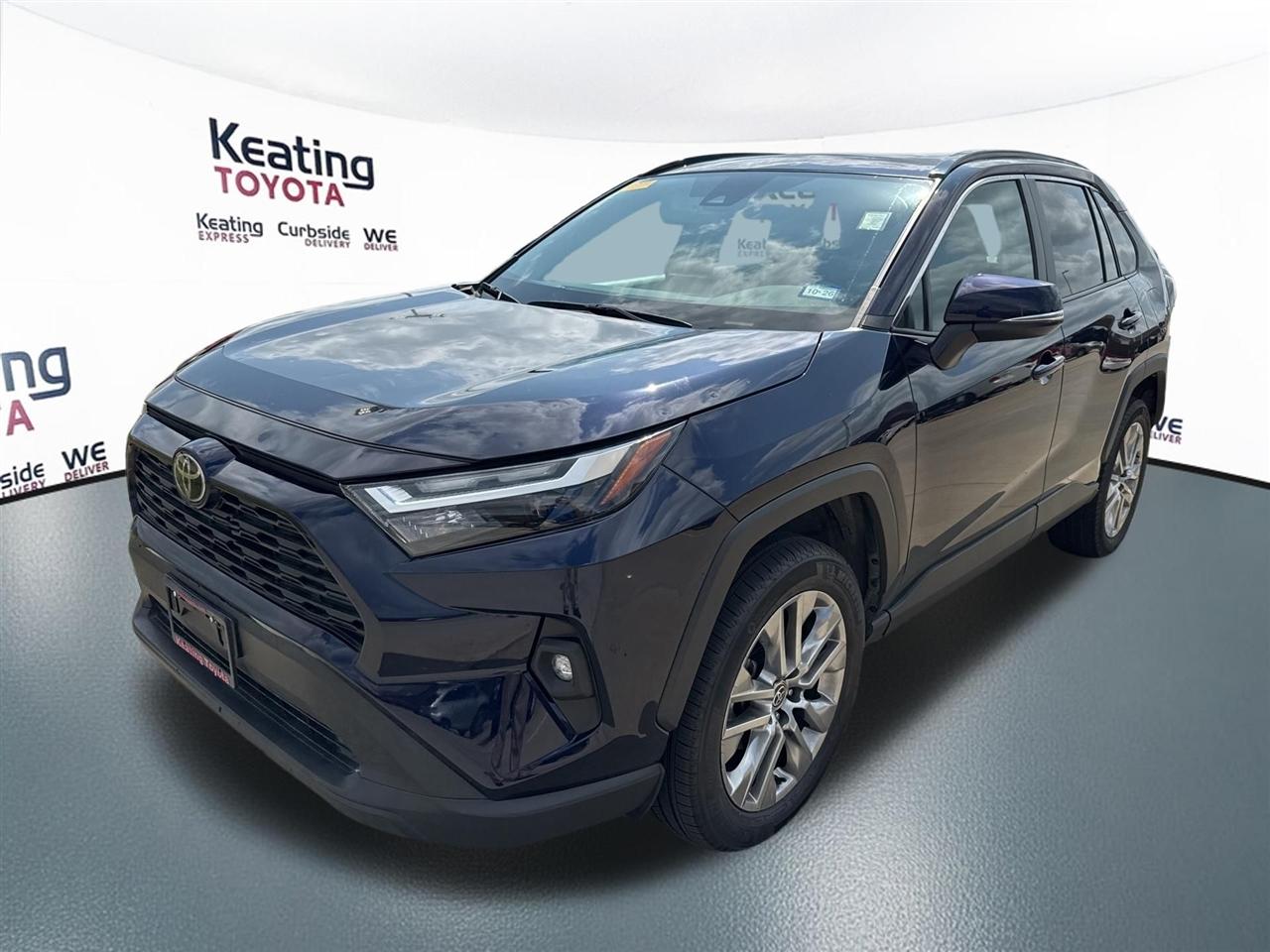 Toyota RAV4 XLE Premium 2024