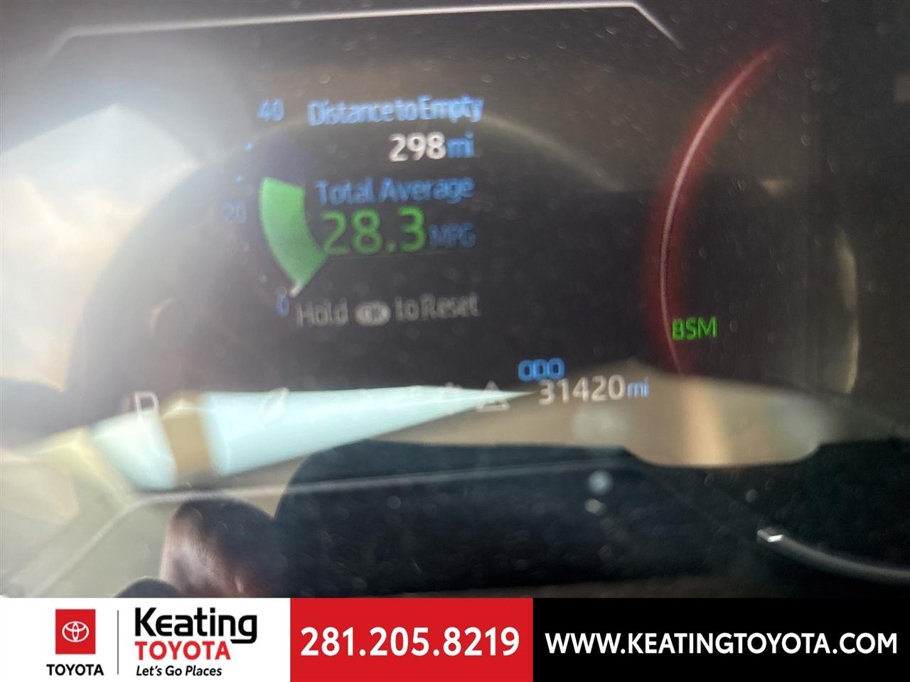 Toyota RAV4 XLE Premium 2024